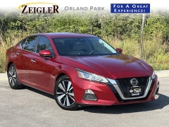 Used 2022 Nissan Altima 2.5 SV Sedan at Maxx Loans near St. Adrian, MI