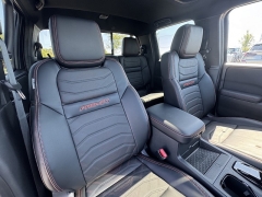 New 2025 Nissan Frontier Crew Cab 4x4 PRO-4X at Zeigler Nissan of Orland Park near Orland Park, IL